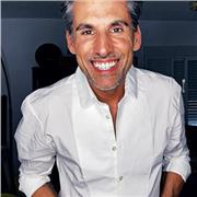 Profesor de yoga. Clases online y presenciales a grupos e individualmente. Total adaptación a nivel y a resultados